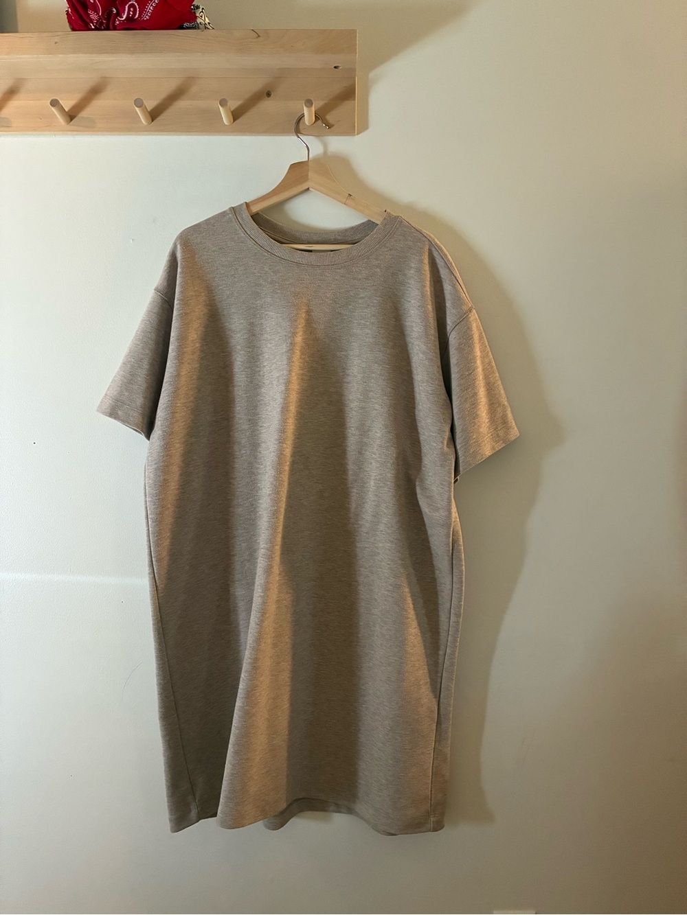 H&M Women's Midi T-Shirt Dress — beige